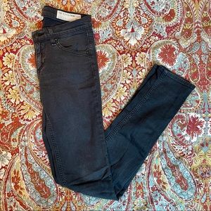 Rag & Bone Skinny Jeans in Charcoal - Size 25